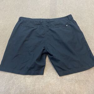 Travis Mathew Shorts Men's Size 40‎ Blac Golf Cotton Rayon Spandex Performance